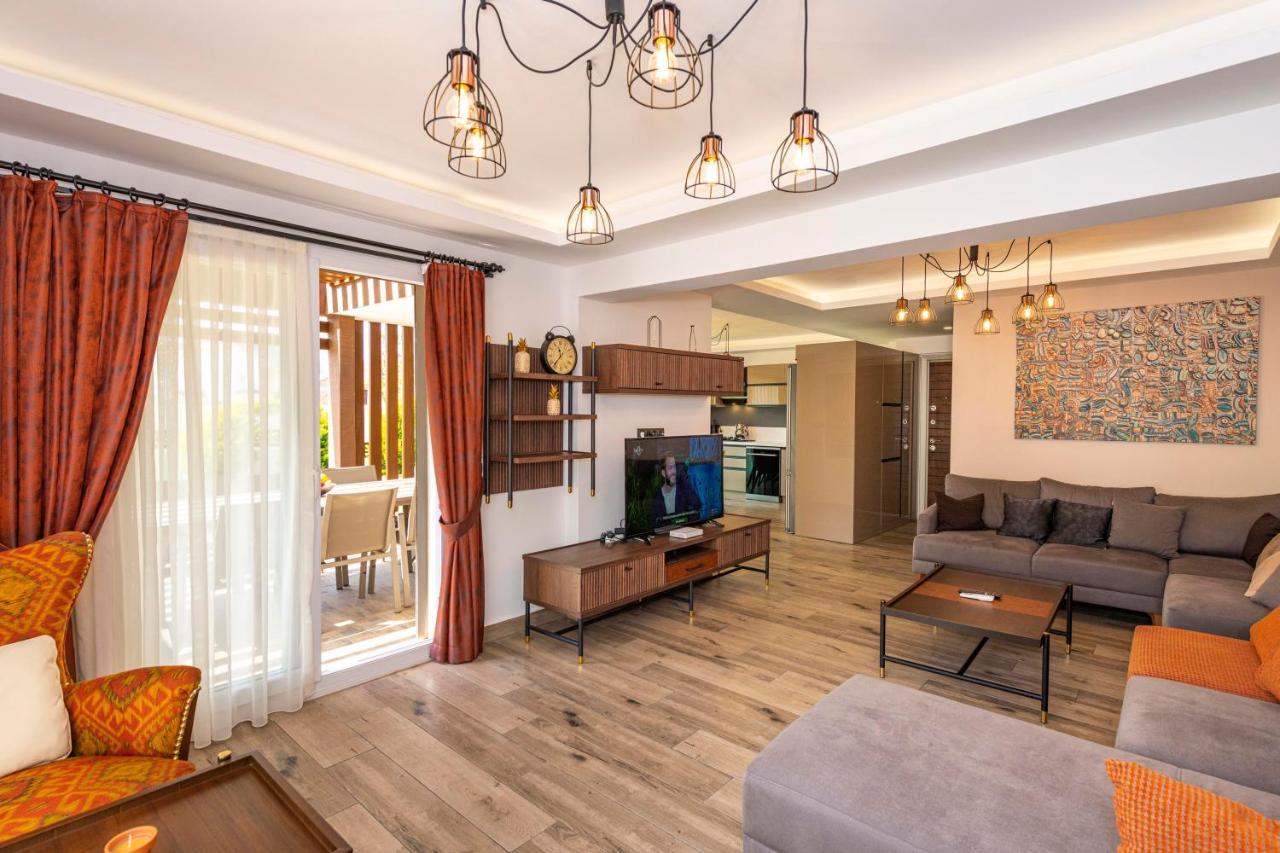 4 Beds, Luxury Holiday Villa In Hisaroenue Oeluedeniz Villa Mia Fethiye Eksteriør bilde