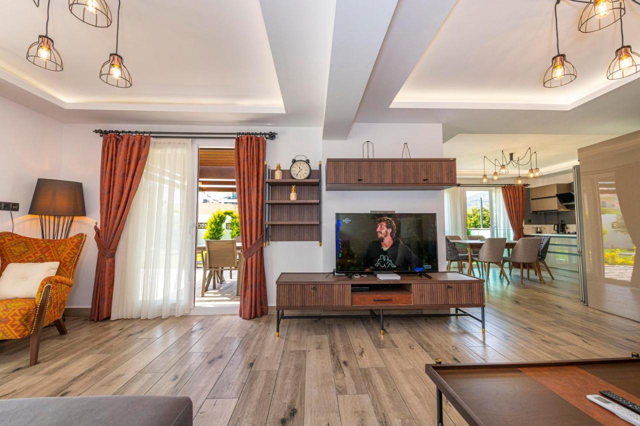 4 Beds, Luxury Holiday Villa In Hisaroenue Oeluedeniz Villa Mia Fethiye Eksteriør bilde